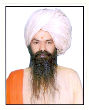 Mahant Akash Giri