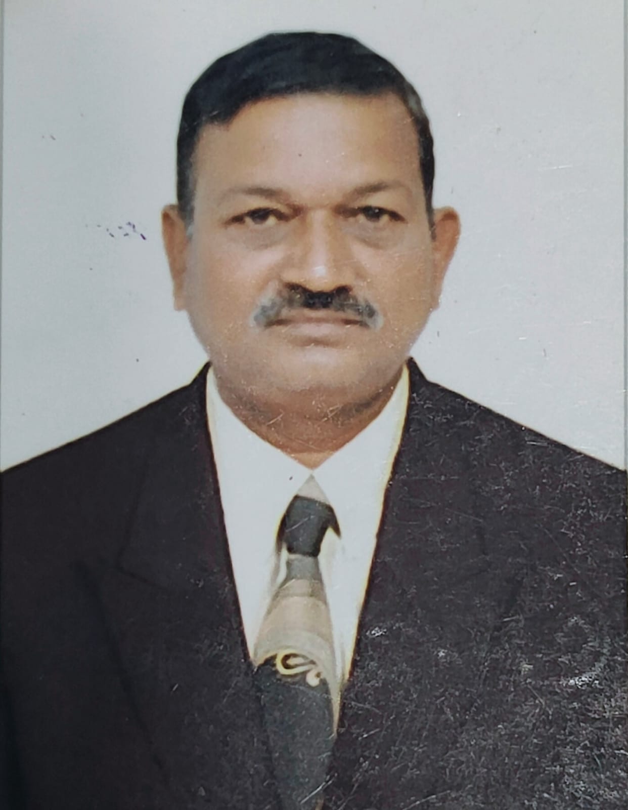Yogesh Alias Yogeshwar Prabhakar Gholap