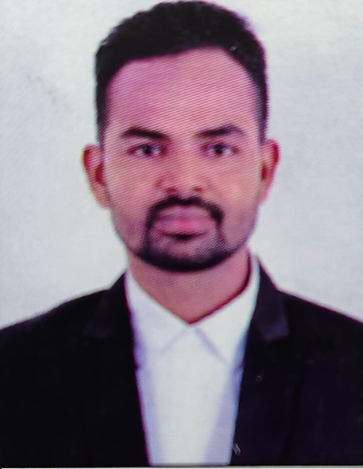 Adv. Naseem Taukir Alam