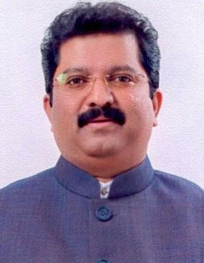 Dr.Sujit Vasantrao Minchekar