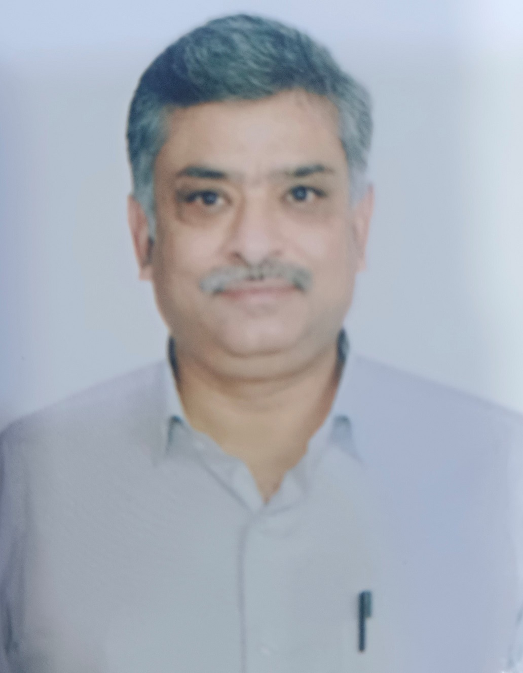 Dr. Ram Chawla